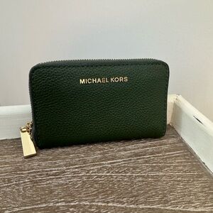 Michael Kors Dark Green Small Jet Set Card Holder with Gold Zipper